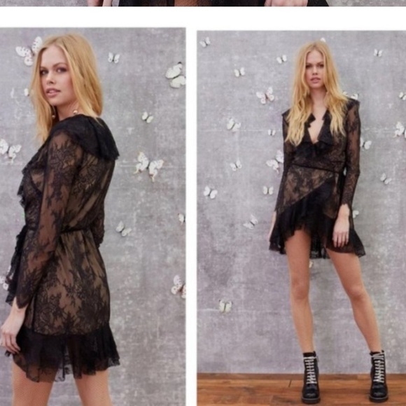 For Love & Lemons Daphne Lace Mini dress in Black/Nude - Picture 4 of 10